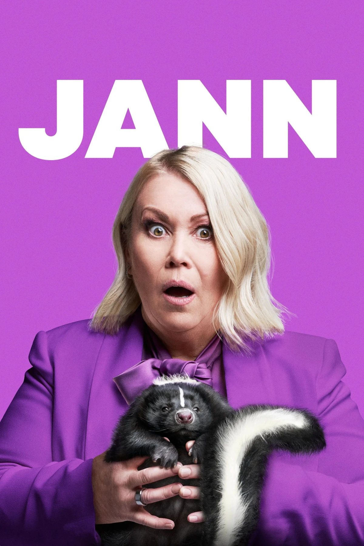 Постер сериалаЯнн